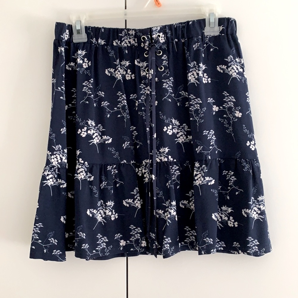 Floral mini skirt